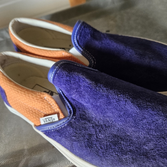 Women's Denver Bronco Vans Slip on Shoes - Picture 4 of 7